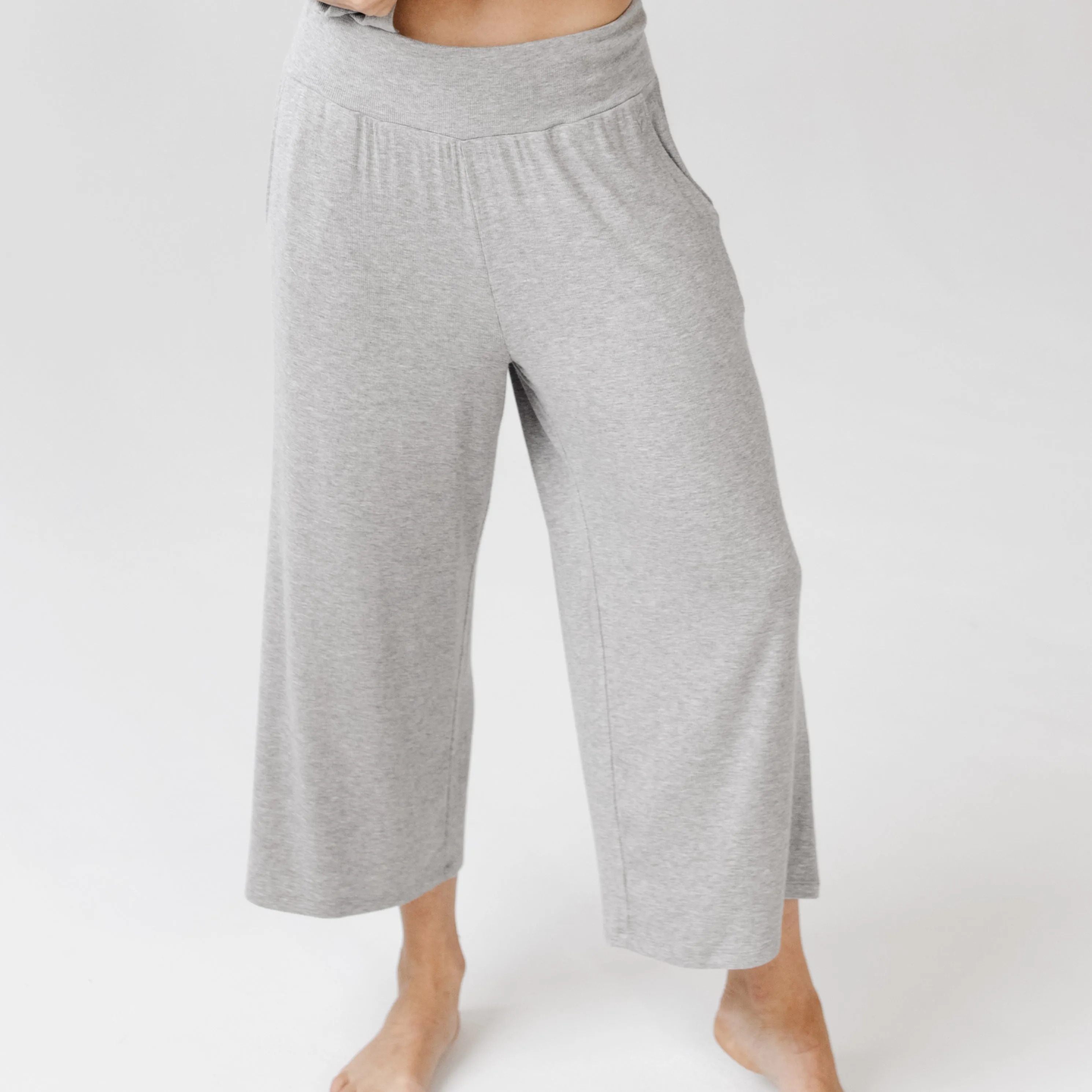 Womens Bamboo Rib-Knit Lounge Capri